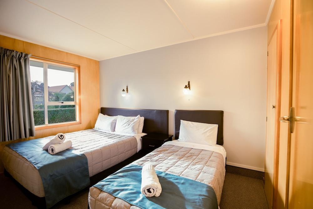 Alpine View Motel Te Anau Exterior photo