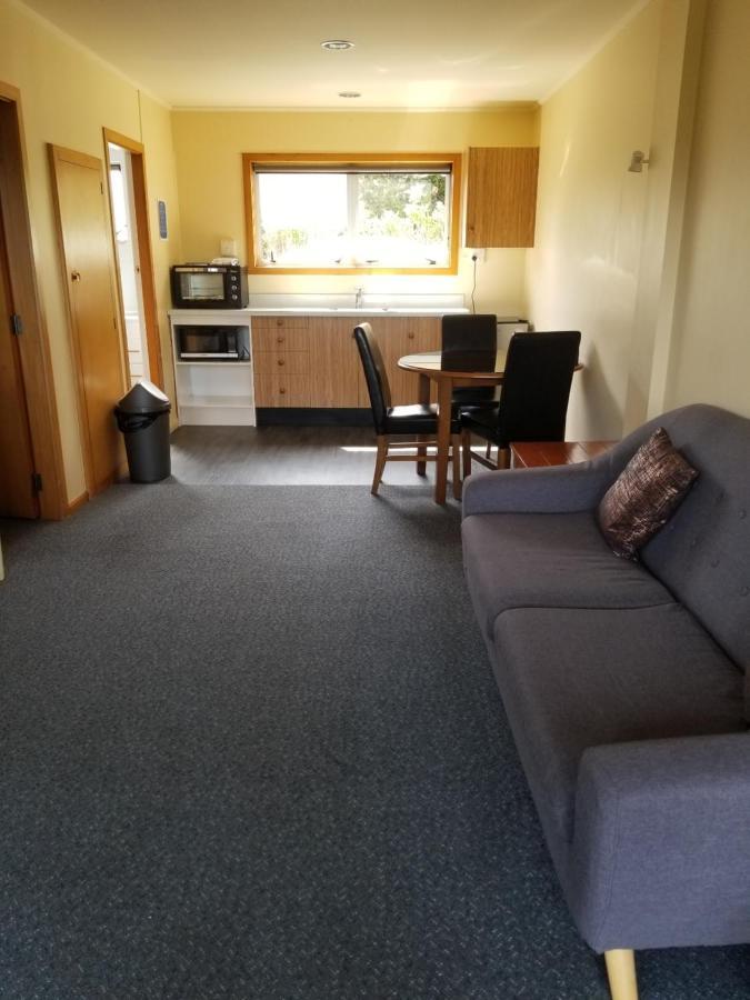 Alpine View Motel Te Anau Exterior photo